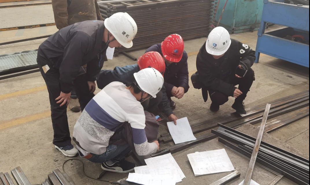 [Improve quality and efficiency] The research institute and the lifting equipment company carry out product value improvement work exchanges