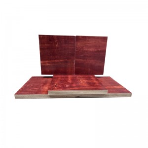 Špičková červená dýhová deska s materiálem borovice a eukalyptus
