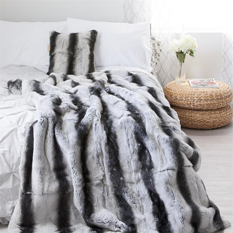 Factory Wholesale Natural Genuine Rex Rabbit Throw Soft Fur Rug Real Animal Fur Blanket Cushion Rug