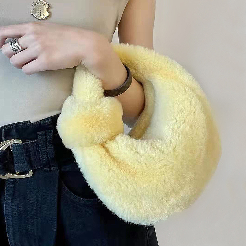 HT1125unique Fluffy Purse Custom Real Fur Cute Plush Chain Bags Lambs Wool Furry Mobile Designer Crossbody Phone Bag