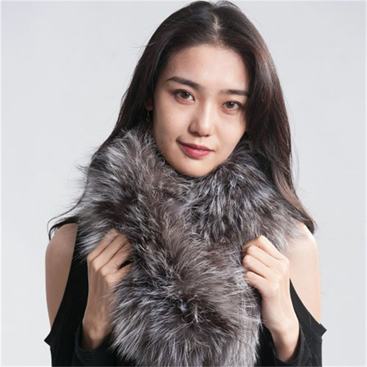 Velkoobchod 2022 nový design zimní dámská 100% polyesterová podšívka dámská šátek z liščí kožešiny