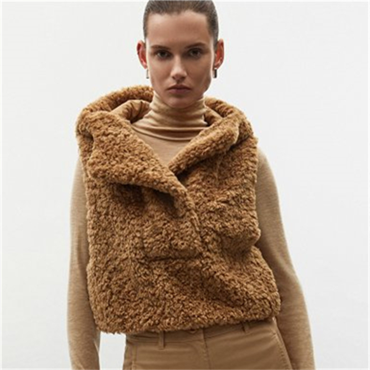 Wholesale Fashion Casual Hood Vest Customizable Faux Fur Vest Hooded Breathable Faux Lamb Fur Vest