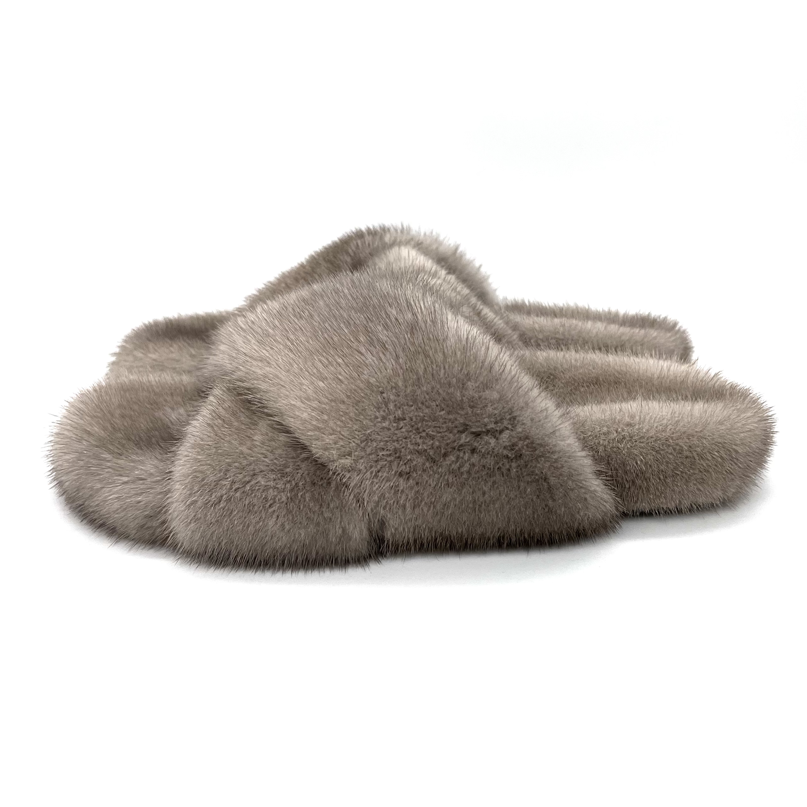 HT1128 New Korean Slippers Winter Soft Cozy Plush Thick-Soled Fashion REAL Mink Fur Women Cross Slippers