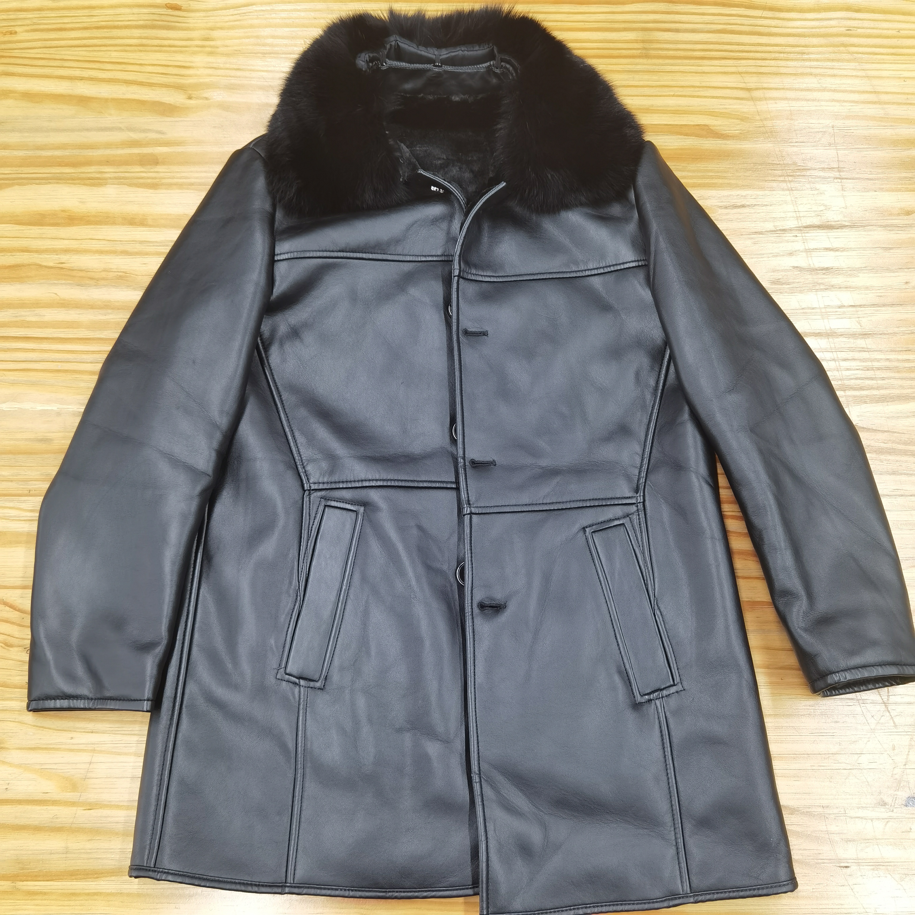 vysoko kvalitný kožený rukáv zimný slim fit čierny kožený trenčkot custom varsity pakistan pravá pánska kožená bunda