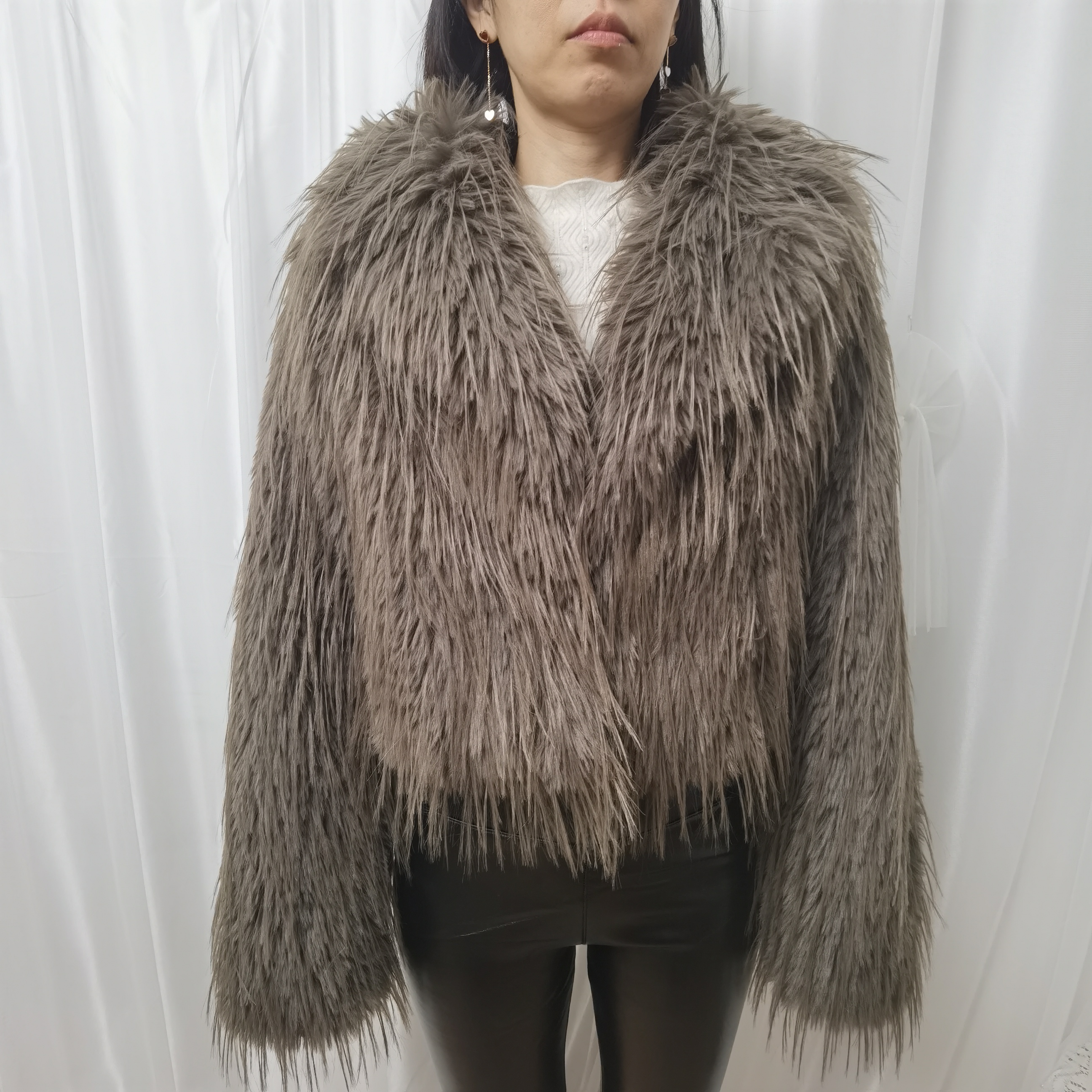 2022 Fashion Popular custom faux fur jacket