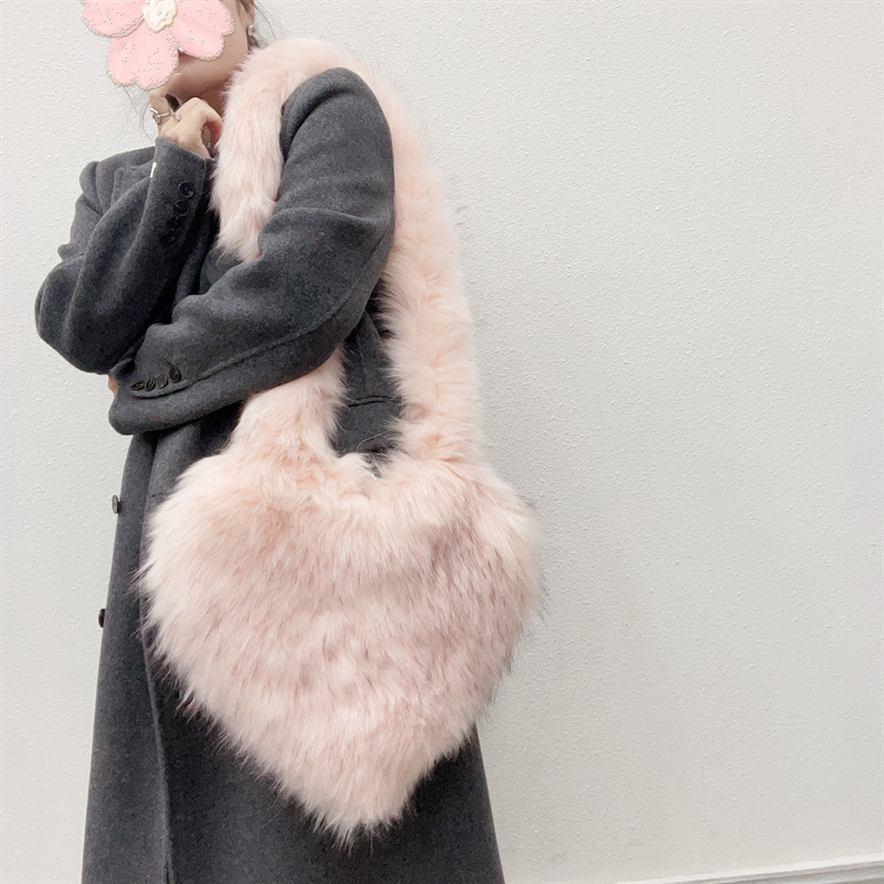 winter warm faux fur heart bag designer bag