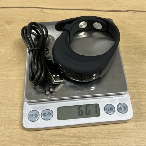 Domlust Locking Vibrating Cock Ring dengan Magnetic Charging – Ukuran yang Dapat Disesuaikan untuk Kesenangan Maksimal