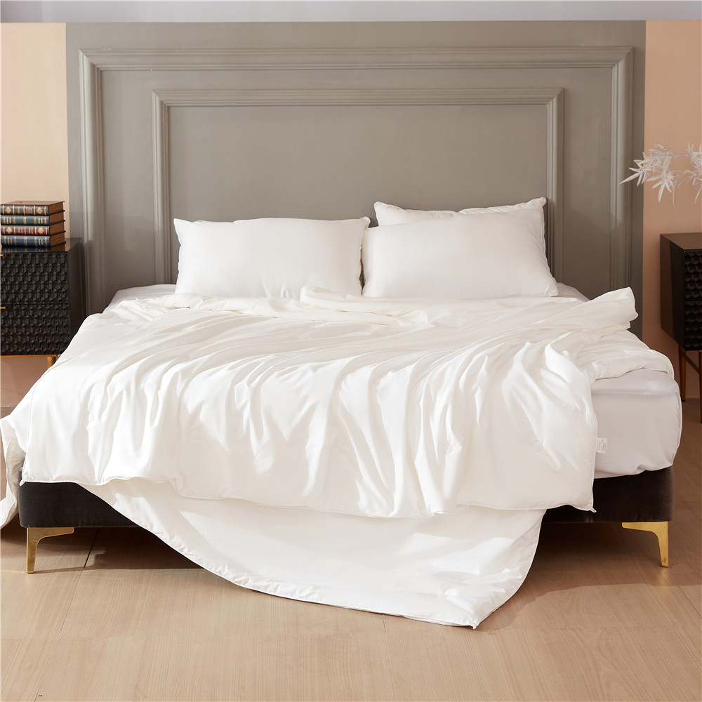 Silk Luxury Comforter na Puno ng 100% Natural Long Strand Mulberry Silk para sa Lahat ng Panahon