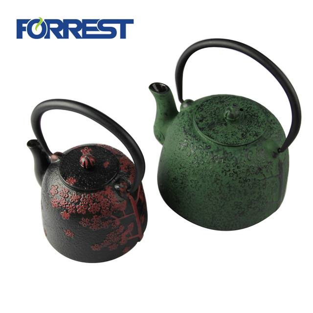 prilagojen kitajski čajnik iz litega železa s podstavkom