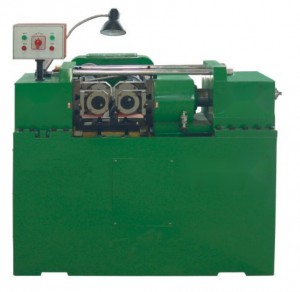 Stroj na valcovanie závitov model Z28-80A
