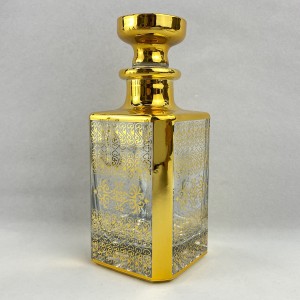 Hot stamping 150ML refillable perfume bottle in large capacity for display