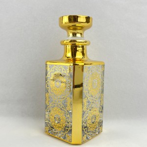 150ml 250ml 450ml Luxury Real Gold Decorative Vintage Empty Perfume Bottle Dubai High Quality Essential Oil Glass