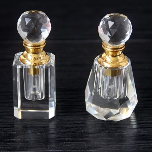 Factory wholesale attar perfume crystal bottles new design empty perfume glass bottle