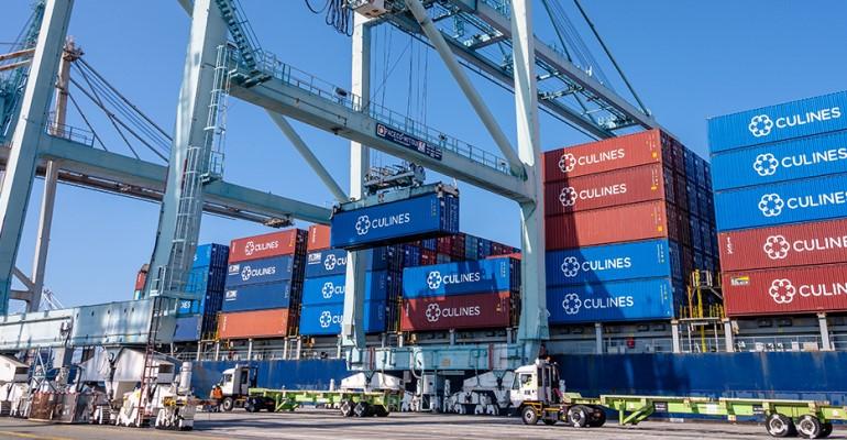Container spot rates tumble another 9.7% in last week