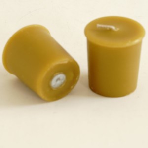Natural beeswax votive candles