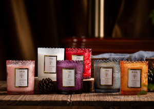 Nowy projekt koronkowy tłoczony pachnący naturalny wosk sojowy dekoracyjny świecznik zapachowy