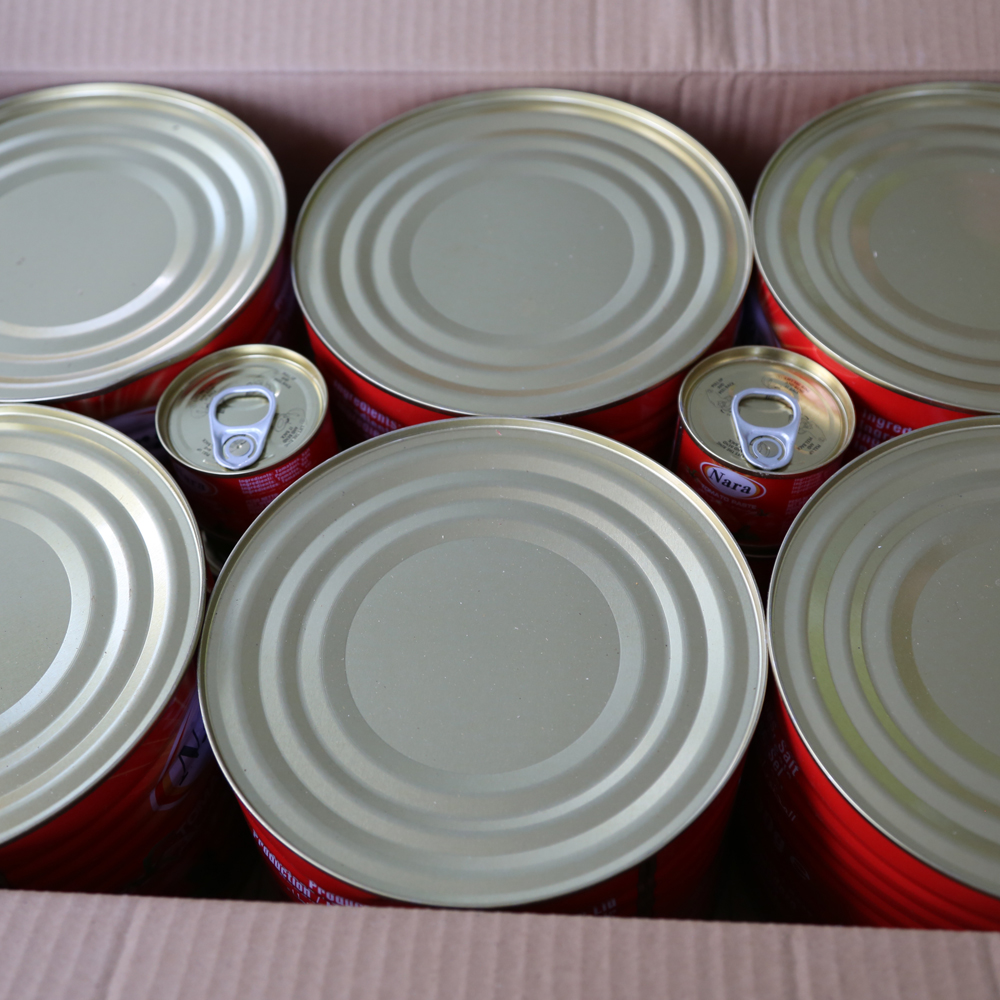 Høykvalitets 28-30 % konsentrasjon brix hermetisk tomatpuré 2200g 70g i bokser for Sør-Afrika-markedet