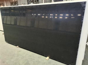 แผ่นควอตซ์สีดำพร้อมโรงงานชิปกระจกขายส่ง T2017