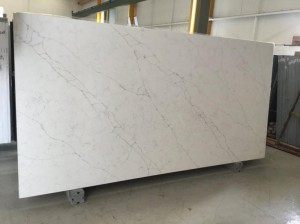 Bùird-obrach marmor geal fuadain Calacatta Surface Quartz Slab Alaska White