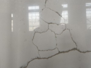 Pietra di quarzo Calacatta bianca con venatura grigia Made in China Granite Look 1003