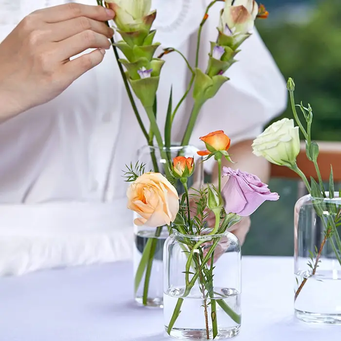Модерен стъклен цилиндър Стъклена прозрачна ваза за пъпки Насипна маса за декоративно малко цвете