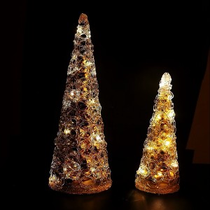 Joulukuusen muotoinen koristelu Paristokäyttöinen Led-joulukuusen valaistus