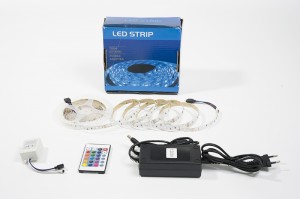 SMD LED ఫ్లెక్సిబుల్ స్ట్రిప్ SMD2835 LED స్ట్రిప్ లైట్(12V/24V)