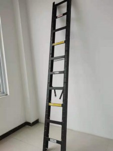 Escalera plegable multiusos de aleación de aluminio de 6 pies a 14 pies