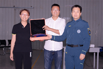 Hifei Marine donerte 30 sett med redningsbåt til BSR (Blue Sky Rescue team)
