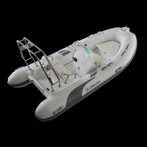 Luxurious fiberglass RIB for leisure cruising/ diving/ sport