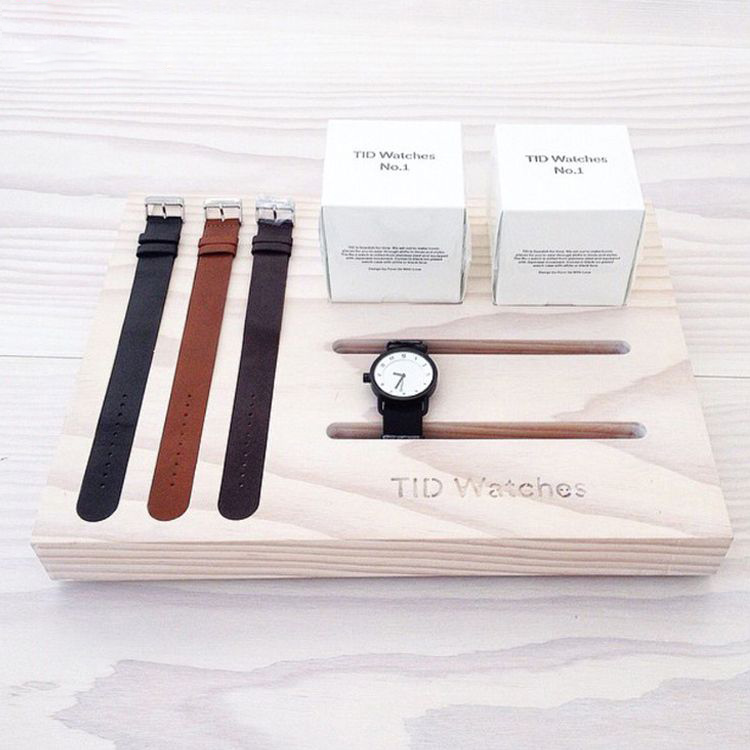 Présentoirs de montre numérique en bois de comptoir blanc, fournisseurs en gros