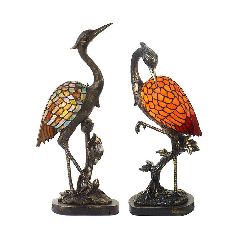 HITECDAD Retro gebrandschilderd glas en hars Rode kroonkraanvogel Tiffany tafellamp