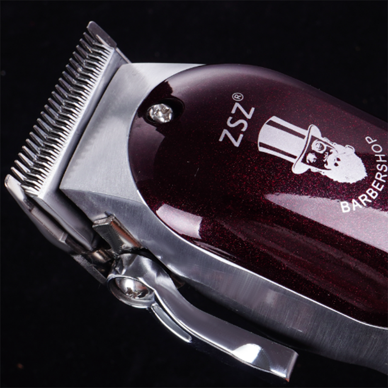 Model ZSZ št. F52 Moški električni strižnik las za odrasle Tehnologija polnega aluminijastega kovinskega ohišja Hitro polnjenje z možnostjo polnjenja Rezilo s pomičnimi zobmi Štiri glavniki Strižnik Profesionalni prirezovalnik las