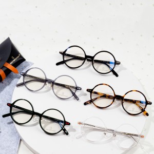 محبوب ترین قاب های عینک اپتیکال یونیسکس