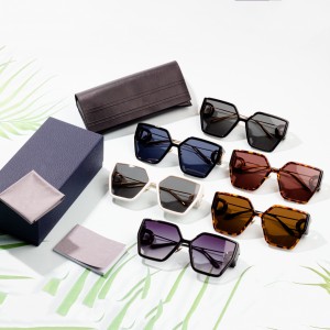 Висококвалитетни очила за сонце Очила за сонце со квадратна рамка
