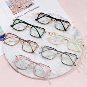 သတ္တုမျက်မှန်ဘောင်များသည် ခေတ်ဟောင်းအပြာရောင်အလင်းတန်းများကို ပိတ်ဆို့ထားသည့် ခေတ်ဟောင်းမျက်မှန်ဘောင်များ