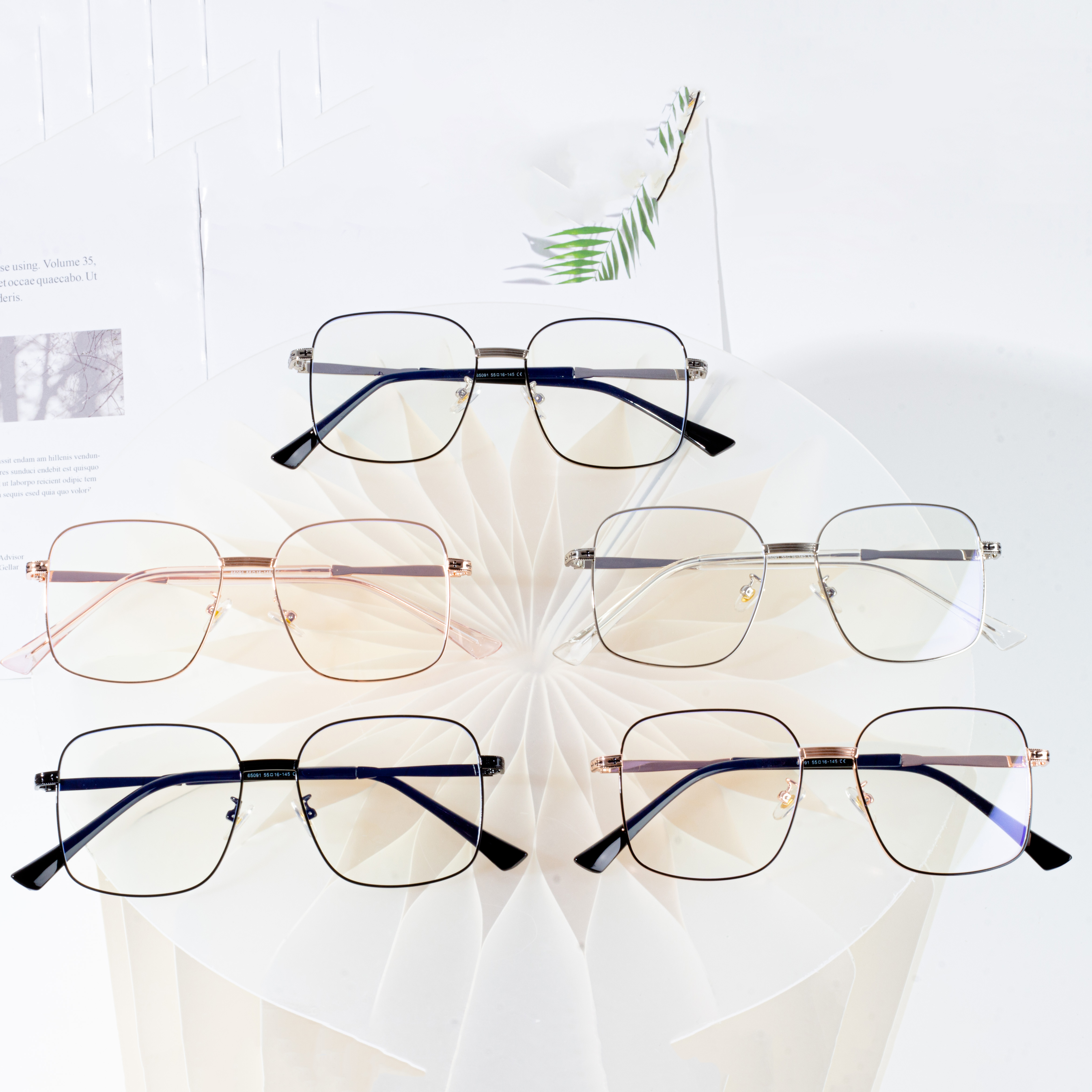 स्टॉक फैशन मेटल हाई क्वालिटी लोगो चश्मा फ्रेम्स