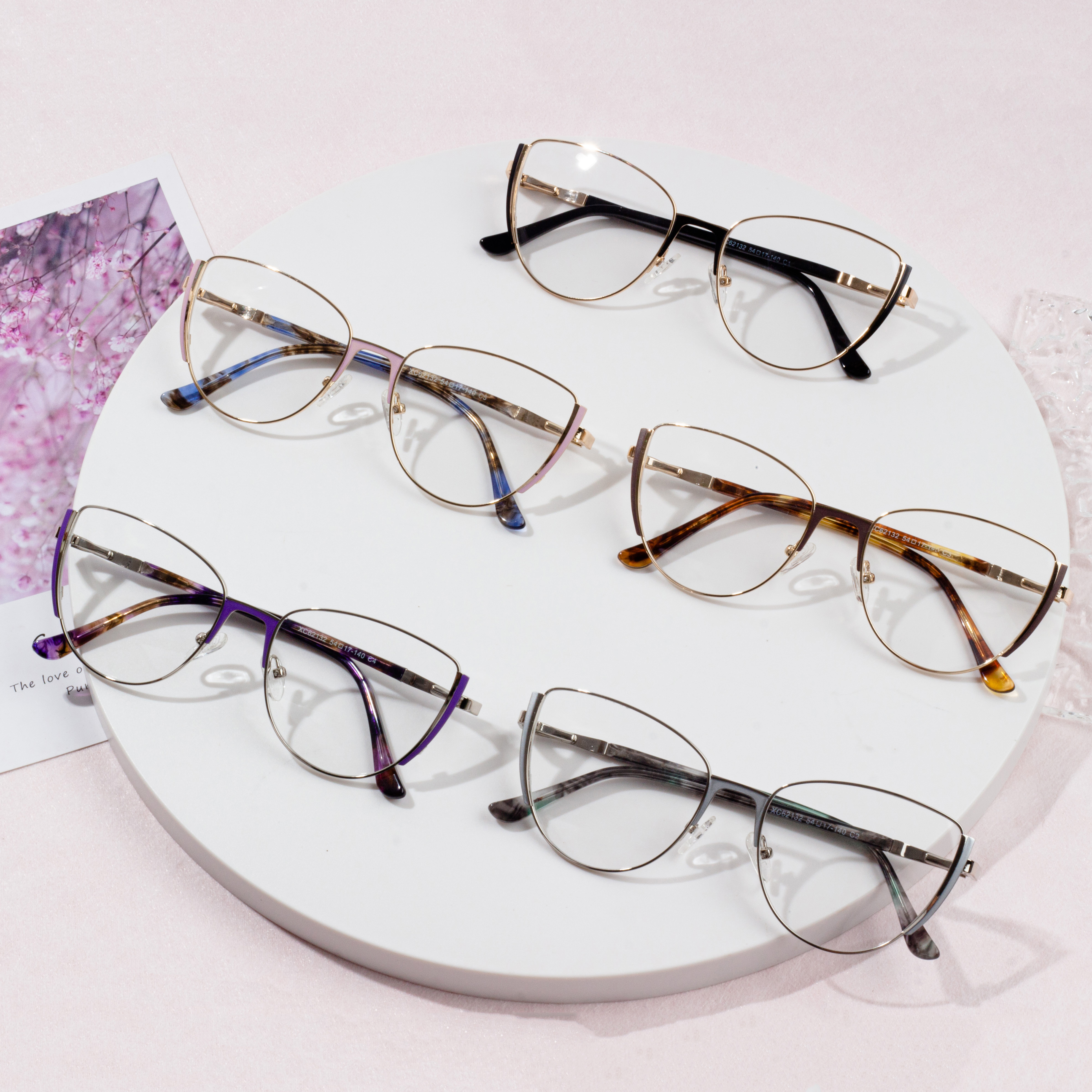 Optikai keretes szemüveg fém szemüveg