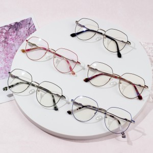 Gafas ópticas de metal de diseño de alta calidad.
