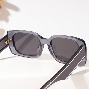 наочари за сонце со сопствен моден бренд