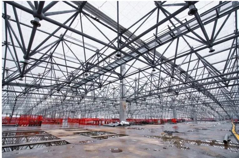 One thousand tons of main steel space frame building is successfully upgraded!  Zhuhai Airport T2 terminal is coming!