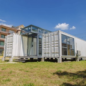 Modern luxury two bedrooms container house powered by solar panel .