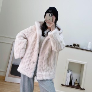 22J009 Sheep Fur Cloths Hand Cutting Pattern Pure Woollen Garment  Ladies Winter Coat