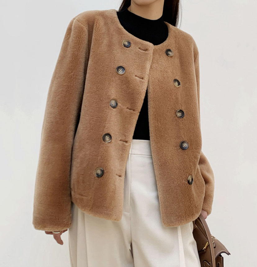 22C004 Soft Hand Feeling Fur Coat Classic Woolen Cardigan Featured Image