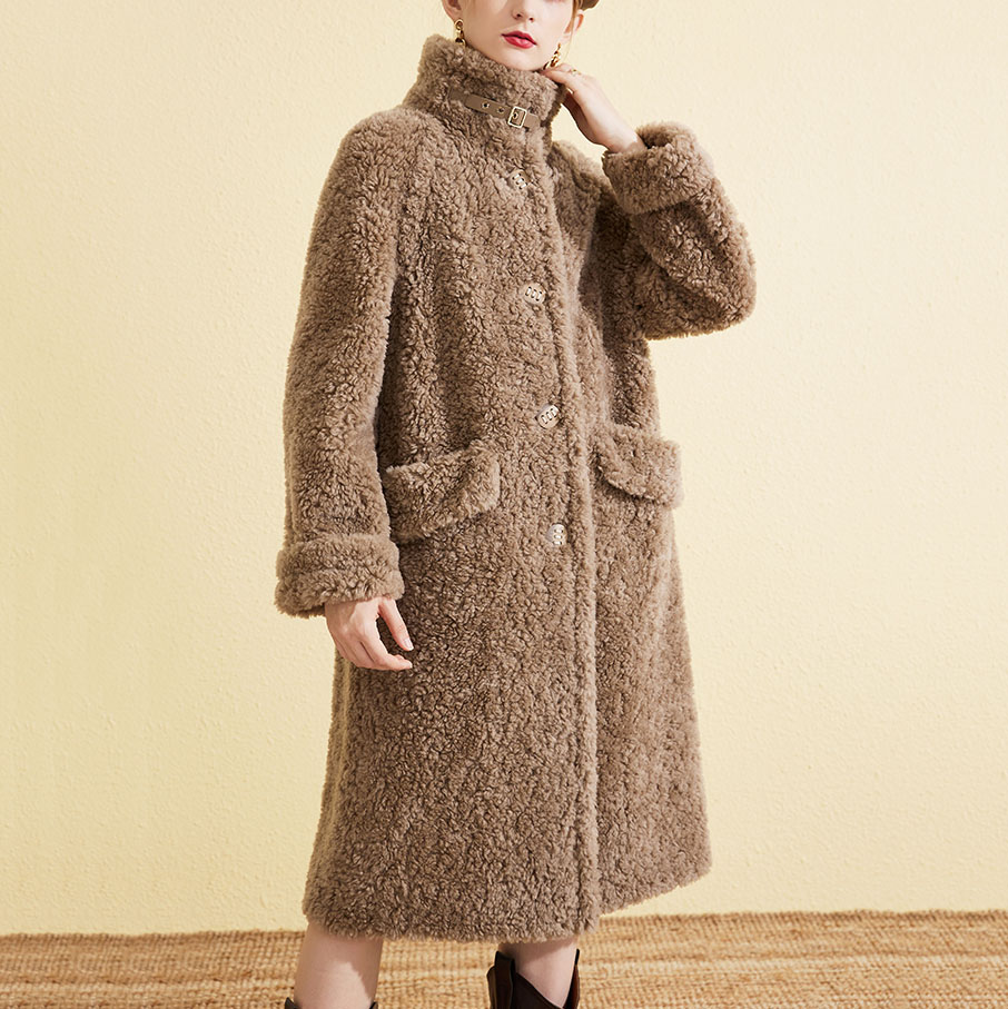 22RL010 Loose Fit Fleece Merino Wool  Woman Apparel Winter Long Real Fur Coat Featured Image