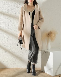22RL018 High Quality Loose Fit Woman Apparel  Winter Long over Warm Coat with Hood
