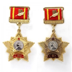 Подарок приспособена значка Медал на честа Дизајн Дизајн на мека емајл Мека емајл Пофалница Метален воен медал