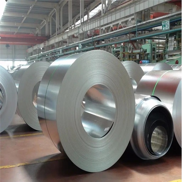 Čínský železářský a ocelářský průmysl prokázal silnou odolnost při snižování produkce