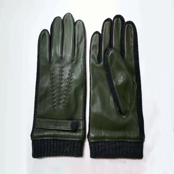 26 Best Winter Gloves of 2023, According to Fashion Experts