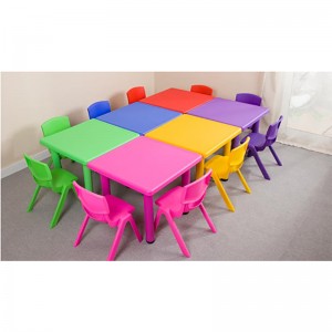 Børn førskole børnehave farverig skolebord stol